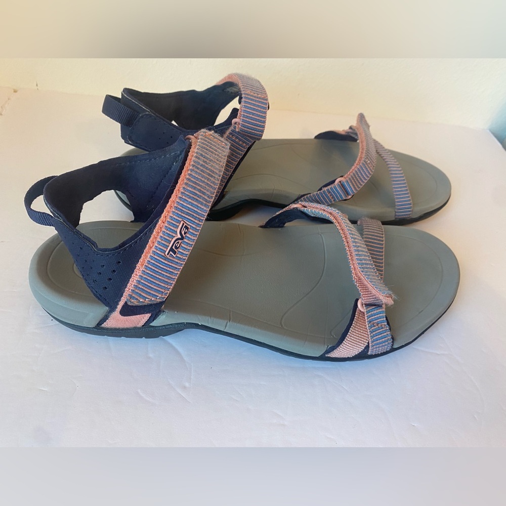 Teva Verra Spill Ladder Apricot Blush Sandals - So cute!
